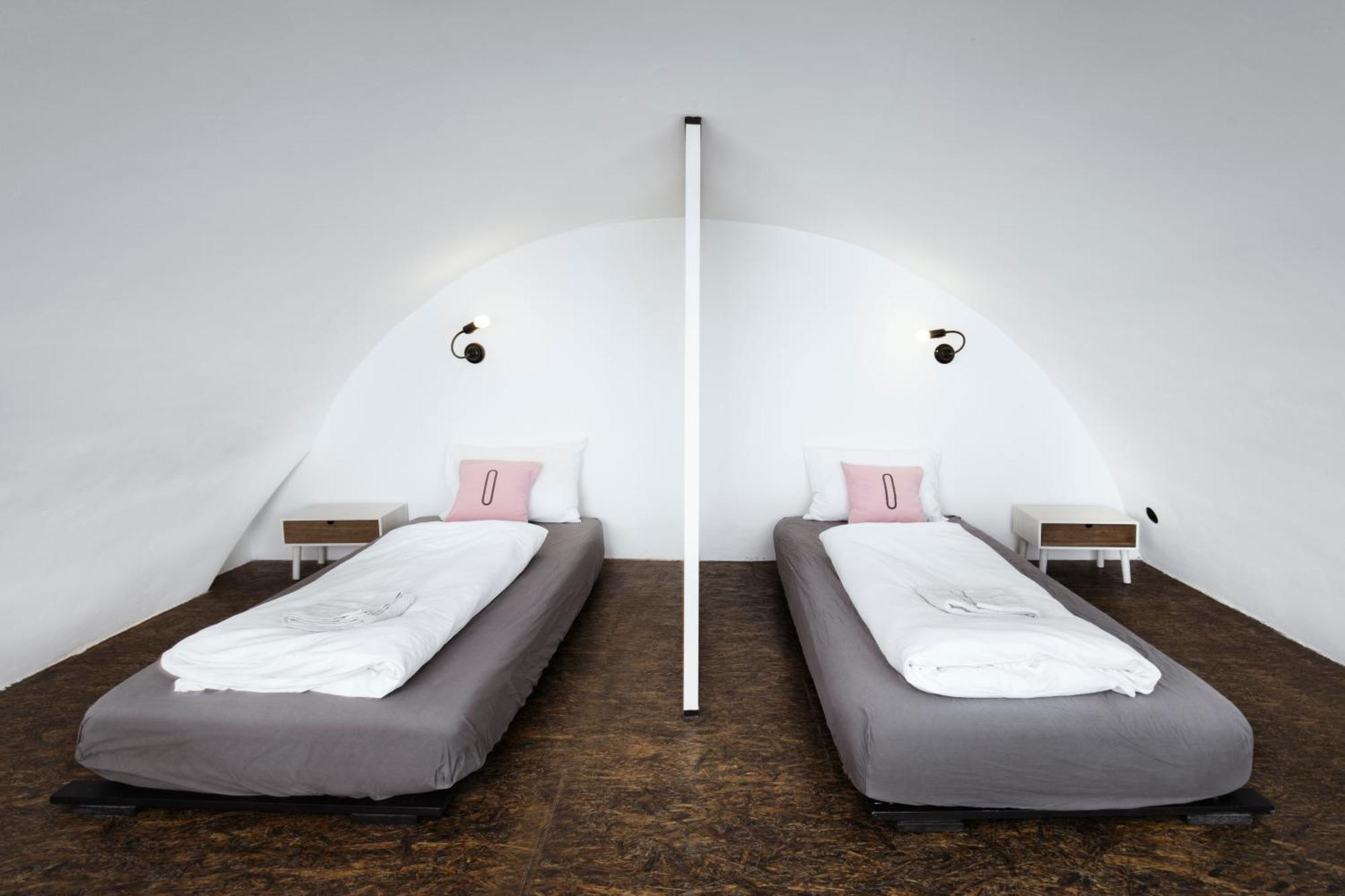 Long Story Short Hostel&Café Olomouc Esterno foto