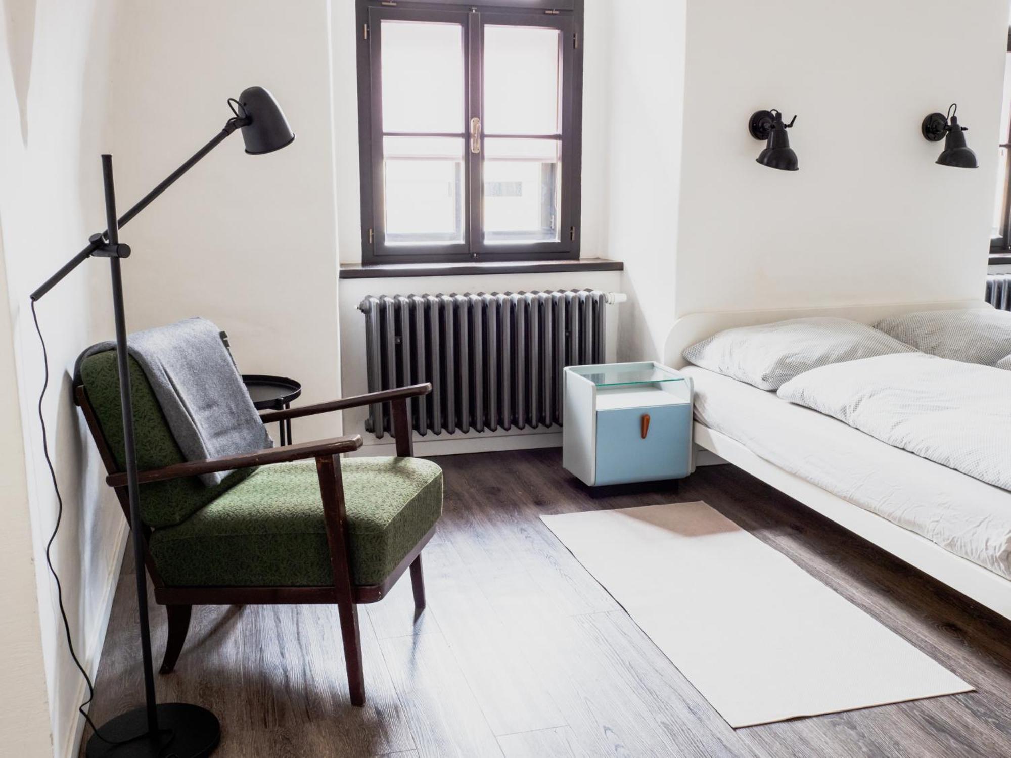Long Story Short Hostel&Café Olomouc Esterno foto