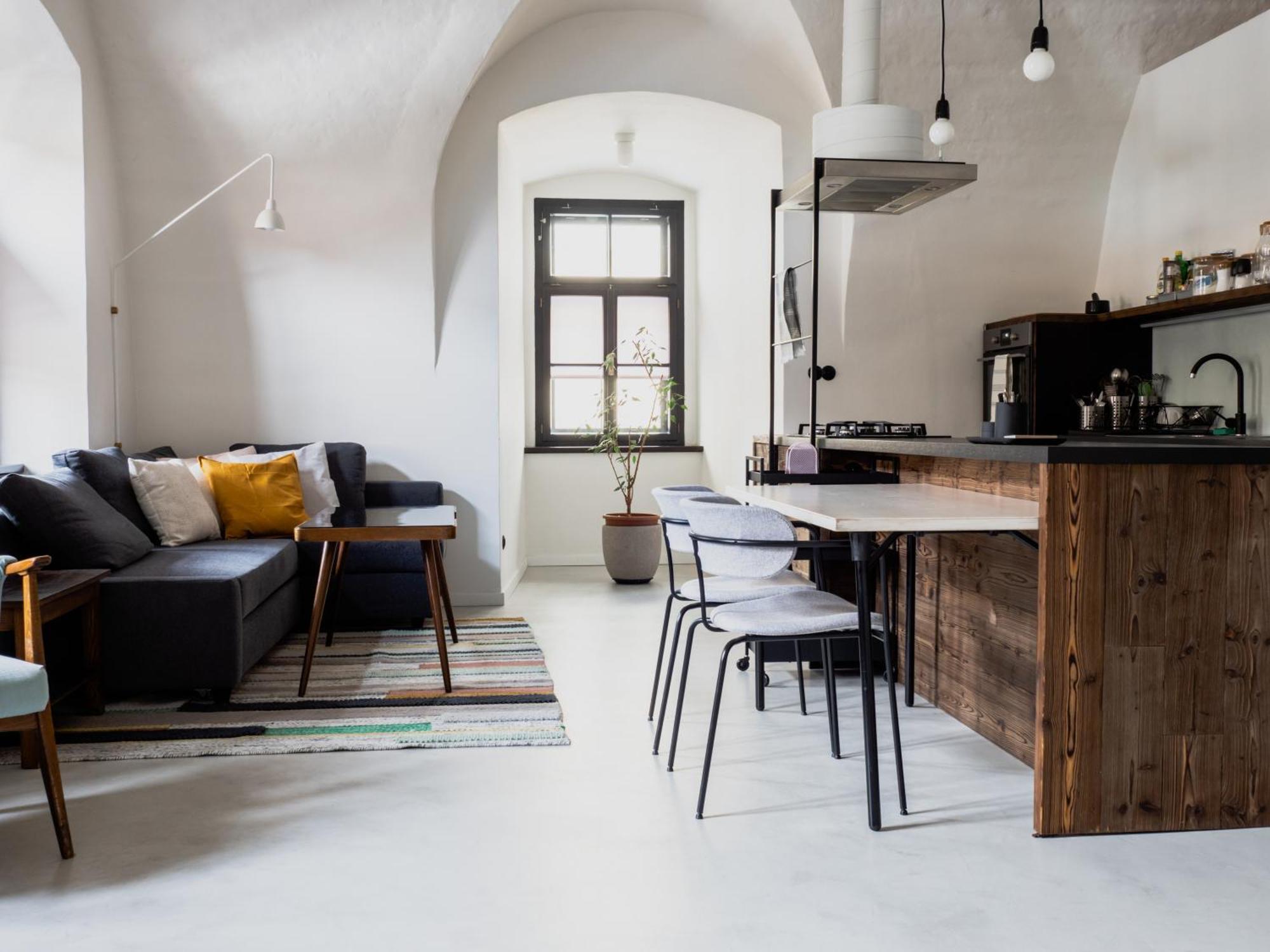 Long Story Short Hostel&Café Olomouc Esterno foto