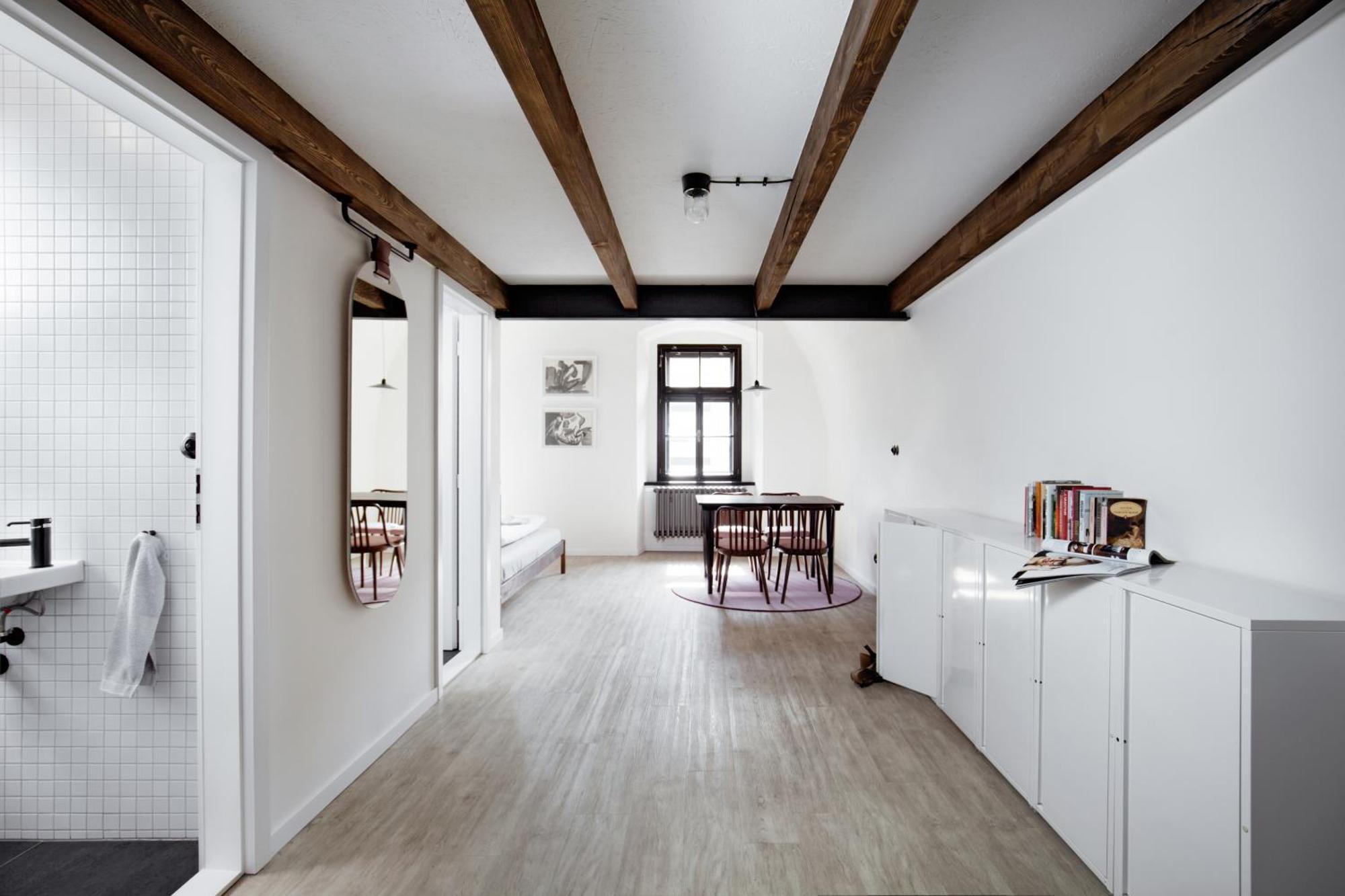 Long Story Short Hostel&Café Olomouc Esterno foto
