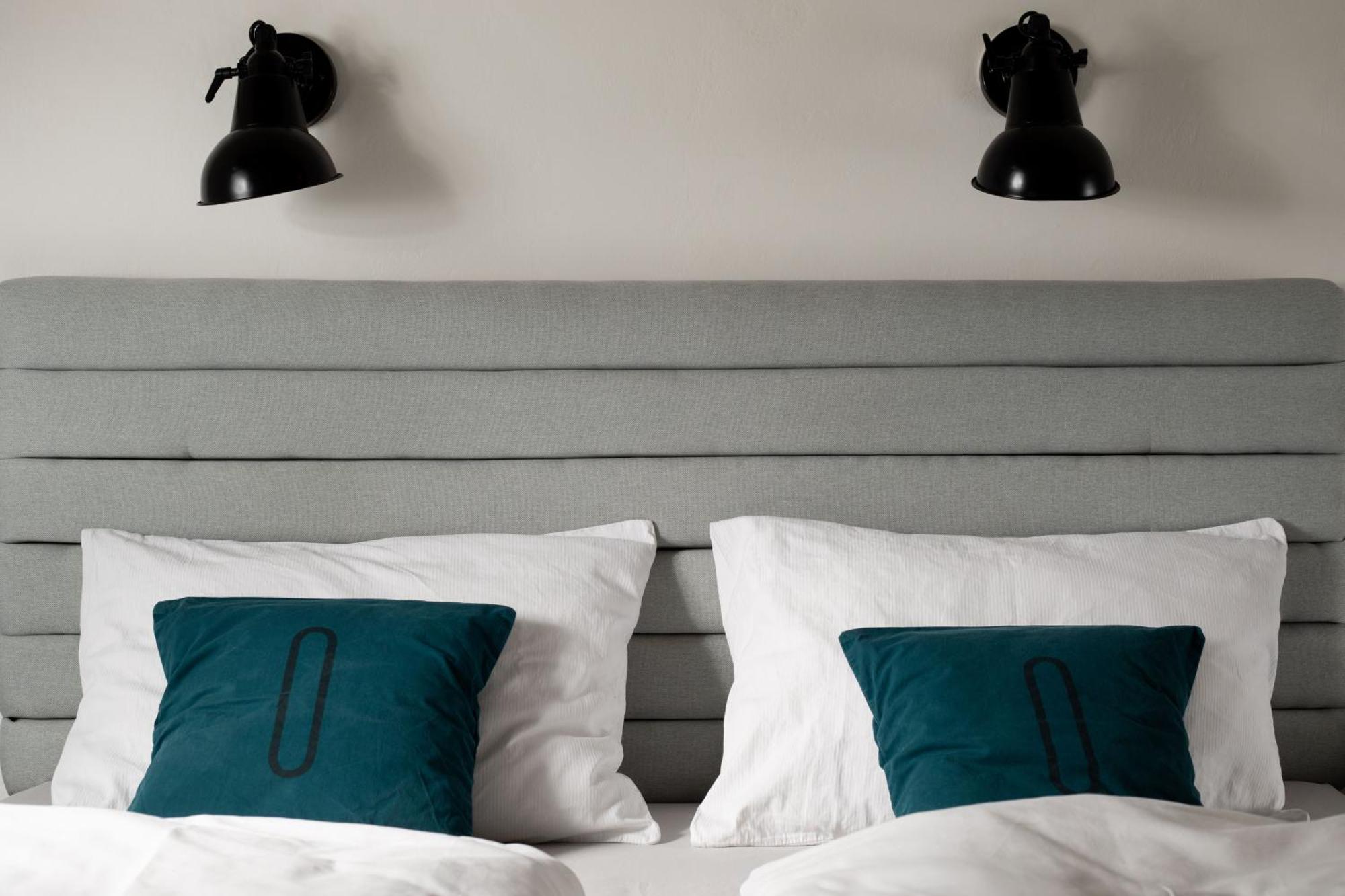 Long Story Short Hostel&Café Olomouc Esterno foto