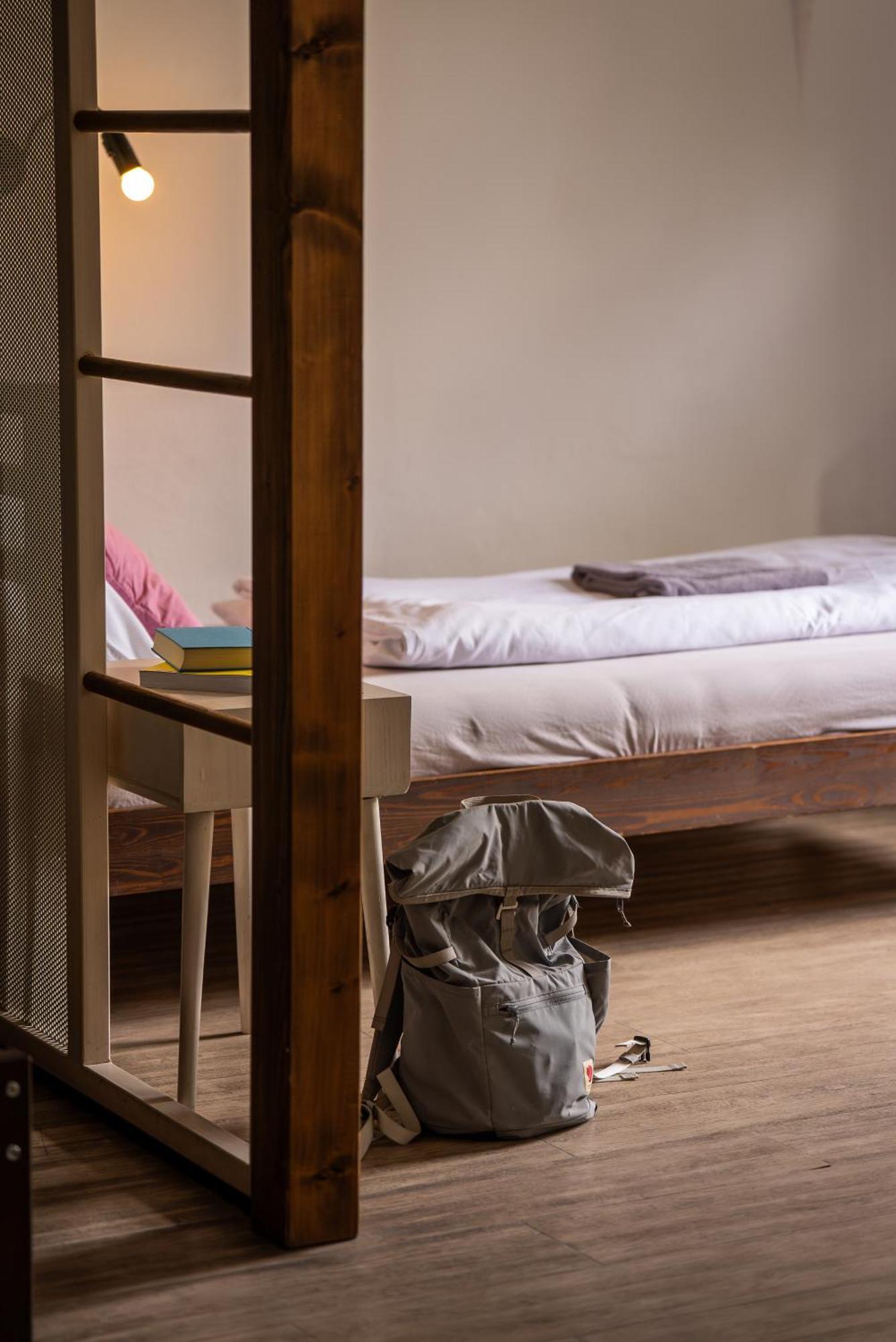 Long Story Short Hostel&Café Olomouc Esterno foto